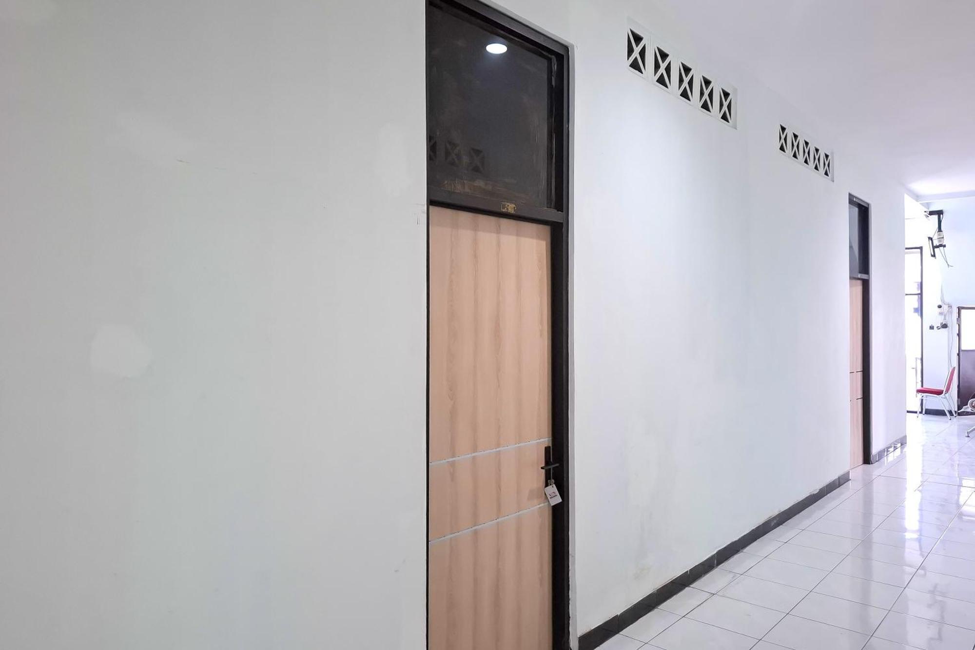 OYO 91473 Wisma Husada 1 Semarang Hotel